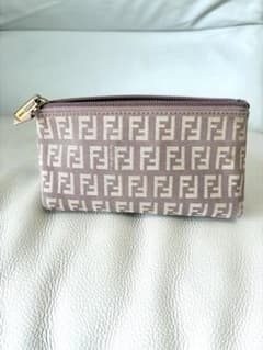 FENDI フェンディ ズッカ柄 化粧 コスメ ポーチ ペンケース FENDI フェンディ ズッカ柄 化粧 コスメ ポーチ ペンケース - メルカリ