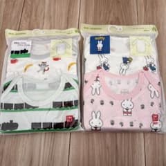 UNIQLO ベビー　クルーネックボディースーツ　ロンパース肌着のサムネイル