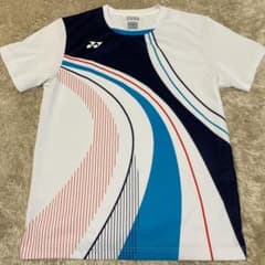 YONEX ユニフォーム　Lサイズのサムネイル