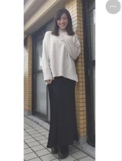 SACRA サテンスカートのサムネイル