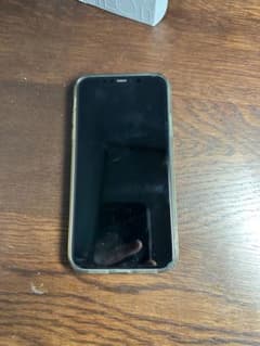 iPhone11 128GBのサムネイル