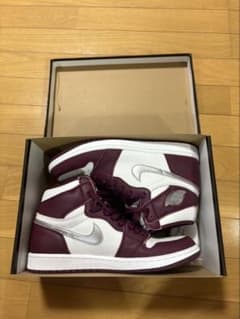 NIKE AIR JORDAN 1 HIGH OG BORDEAUXのサムネイル
