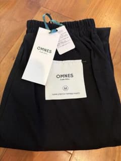 OMNES スーパーストレッチ テーパードパンツ 新品のサムネイル