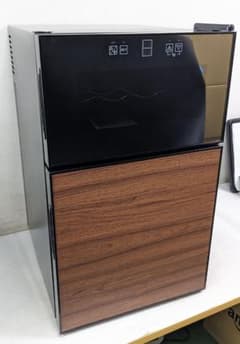 SIS 2ドア ワインセラー BCWH-69 冷蔵庫付 - メルカリ