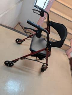 歩行器 高齢者用シルバーカー 未使用品のサムネイル