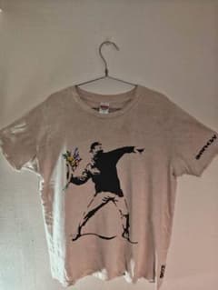 Banksy バンクシー Flower Thrower Tシャツ Lサイズのサムネイル