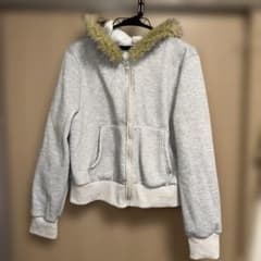 ファー付き ジップアップパーカー グレーのサムネイル