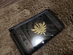 Nintendo 3DS LL ゴアマガラブラックのサムネイル