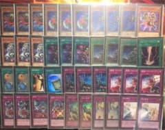 遊戯王 魔弾デッキ　スリーブ付きのサムネイル