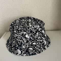 Stussy スカルプリント バケットハット　復刻タイプのサムネイル