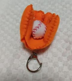 野球部お守り フェルト グローブ オレンジ 右投げ用 - メルカリ