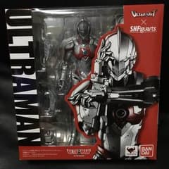 ultraman suitのサムネイル