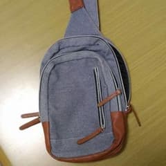 MONO COMME CA ボディバッグのサムネイル