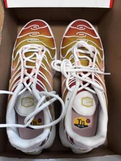 NIKE AIR MAX PLUS スニーカーのサムネイル