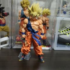 ゆ*ま様 ドラゴンボール 孫悟空 フィギュアのサムネイル