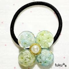 レジンヘアゴム✨かすみ草✨ - メルカリ