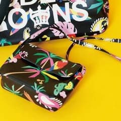 Rodeocrowns 最新ノベルティのサムネイル