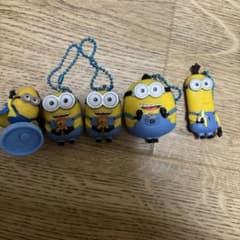 ミニオン　キーホルダー　缶バッチのサムネイル