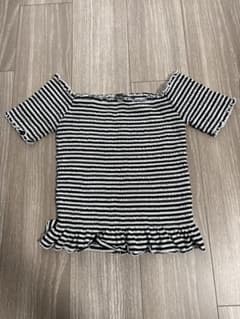 オフショルダー ストライプ Tシャツ Mサイズのサムネイル