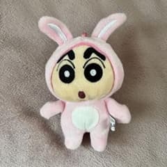 クレヨンしんちゃん ぬいぐるみ ウサギコスチュームのサムネイル