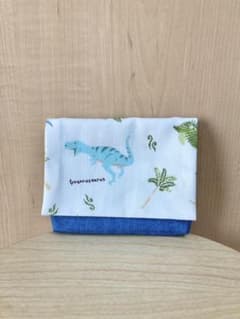 ふたつき移動ポケット　恐竜のサムネイル