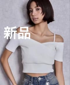 GYDA オフショルリブトップス（値下げ可能）のサムネイル