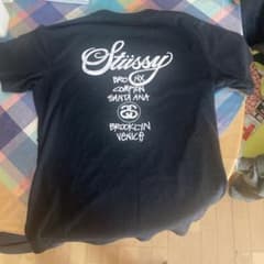 Stüssy ブラック Tシャツ 都市名プリントのサムネイル