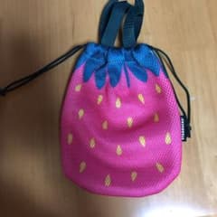スターバックス⑅︎◡̈︎*    いちごポーチのサムネイル