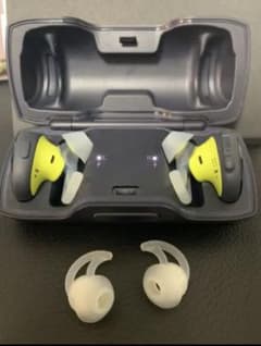 BOSE ワイヤレスイヤホン SOUNDSPORT FREEのサムネイル
