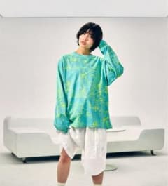 未開封】VAUNDY Graffiti Long Sleeve T Green - メルカリ