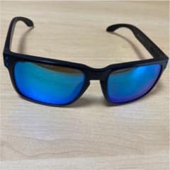 OAKLEY サングラス HOLBROOKのサムネイル