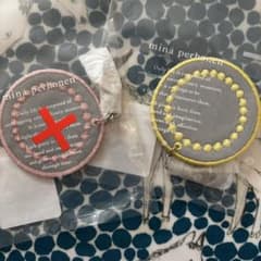 新品未使用】mina perhonen リフレクターチャーム yellow - メルカリ