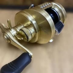 シマノ　カルカッタコンクエスト　201 HG ハイギア　左　ルアー シマノ カルカッタコンクエスト 201 HG ハイギア 左 ルアー - メルカリ