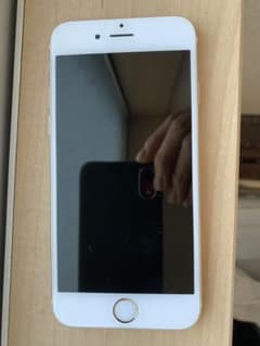 美品！　バッテリー容量100% iPhone6sのサムネイル