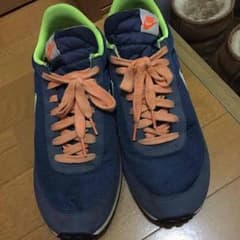 ナイキNIKEスニーカーsize27.5のサムネイル