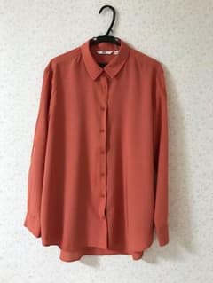 UNIQLO ユニクロ シャツのサムネイル