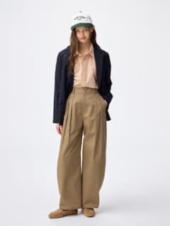 チノタックバレルパンツ　　XSサイズ　股下63cmのサムネイル