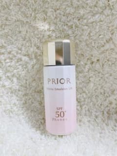 PRIOR 高保湿 おしろい美白乳液 33mL - メルカリ