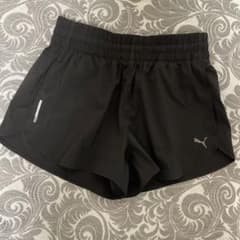 PUMAランニングパンツのサムネイル