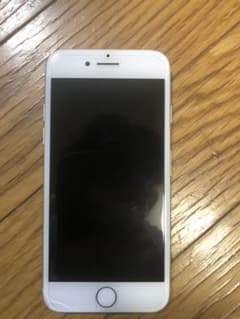 iPhone 7 Silver 32 GB SIMフリーのサムネイル
