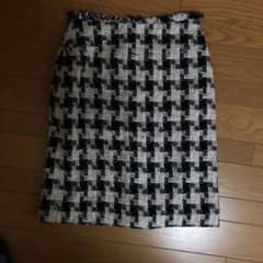 ☆美品☆CHANEL シャネル　ツイード柄 スカート 36のサムネイル