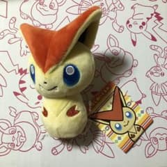 ポケモン こけしぬいぐるみ タグ付き(ビクティニ)のサムネイル