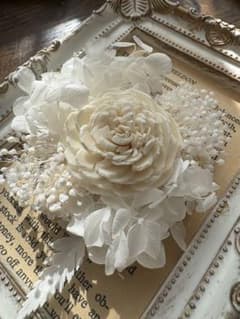 再販‼︎紫陽花たっぷりホワイトコサージュ