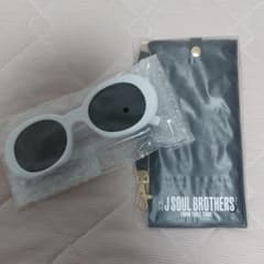 三代目J Soul Brothers　Rat-tat-tat サングラスのサムネイル