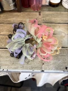 シアー素材シュシュ /ハンドメイド ヘアアクセサリーのサムネイル