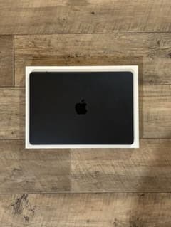MacBook Air M3 13インチ 16GBメモリ 512GBSSDのサムネイル