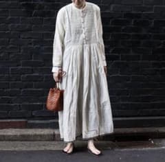 injiri インジリ bloom&branch別注 フロント刺繍ワンピースのサムネイル