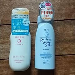 純白専科泡状オールインワン　専科泡状乳液パーフェクトホイップシルキーのサムネイル