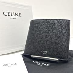 727箱付✨未使用級✨CELINE セリーヌ 折り財布 ロゴ シボ革 ブラック 727箱付✨未使用級✨CELINE セリーヌ 折り財布 ロゴ シボ革 ブラック