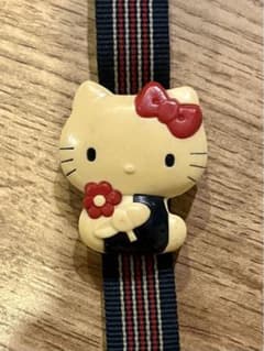 値下げ】ハローキティ ダイカット 腕時計 - メルカリ